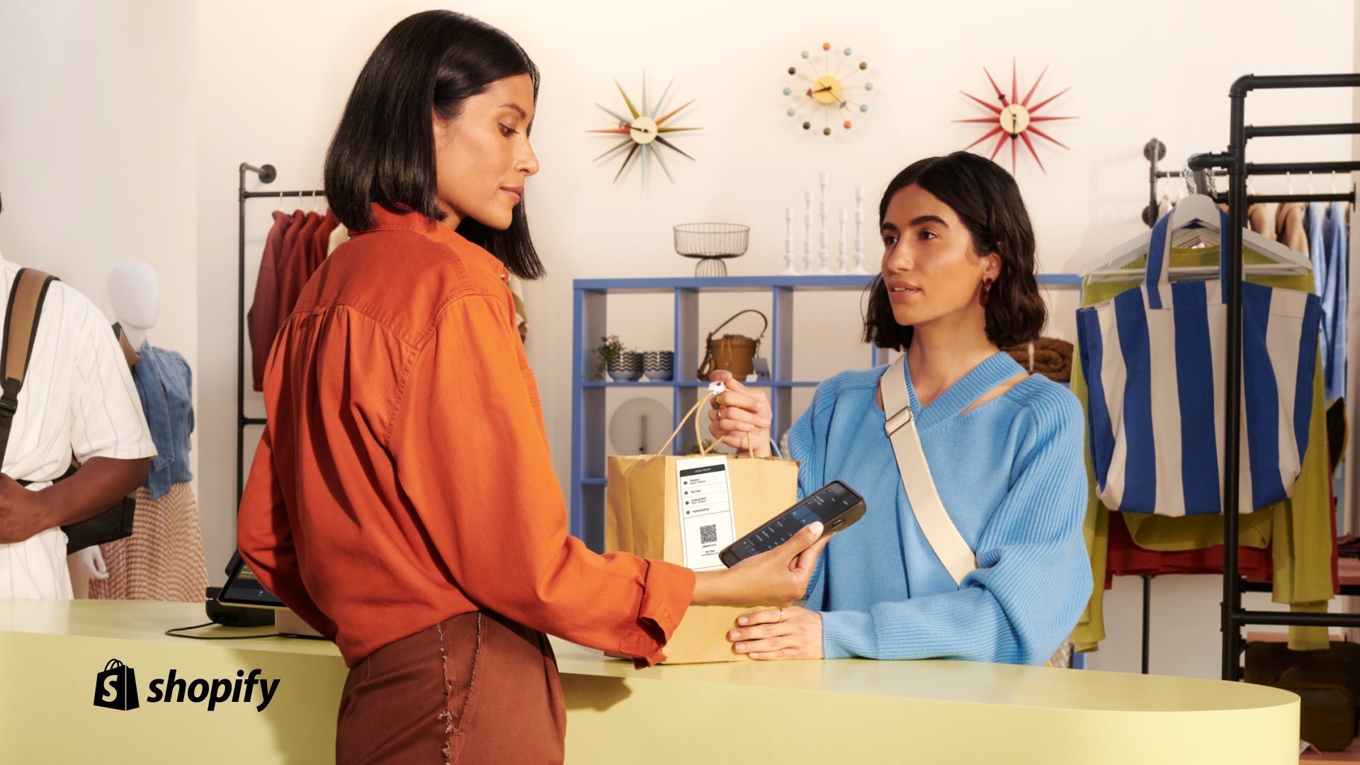 Vom Verkauf bis zur Skalierung: Wie Ihr POS-System die Omnichannel-Verbindung herstellen kann
