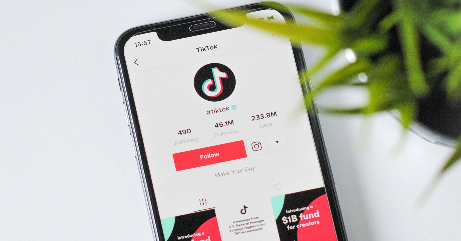 Auf TikTok viral gehen: 16 Tipps & Strategien