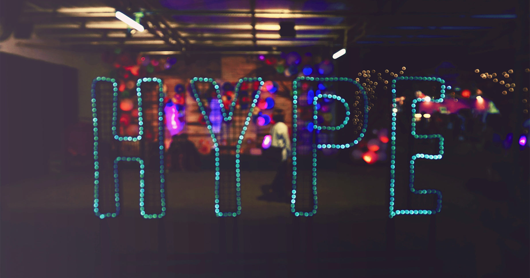 Der Hype des ‘Drops’: Marketing-Lektionen der Influencer-Brand C'est normal